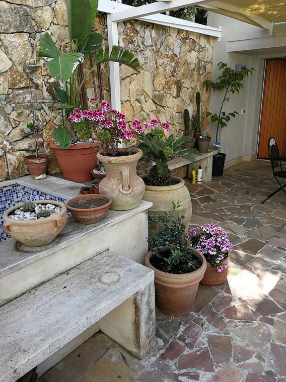 Bed and Breakfast Il Giardino Dei Limoni Aci Castello Exterior foto