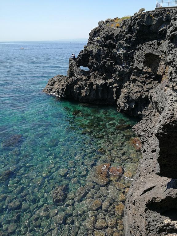 Bed and Breakfast Il Giardino Dei Limoni Aci Castello Exterior foto